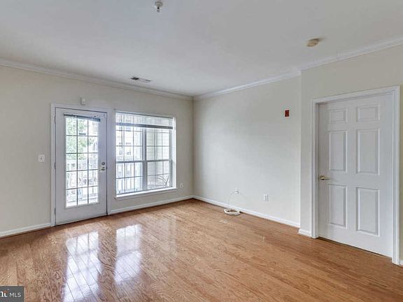 2nd image of 4550 Strutfield Ln APT 2210