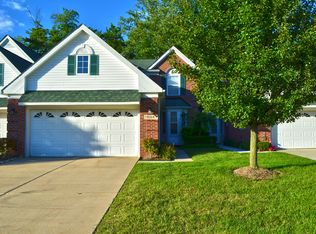 614 Shady Maple Dr, Wixom, MI