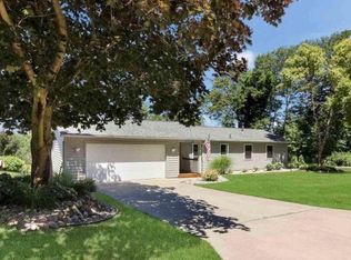 8971 Crockett Rd, Williamsburg, MI 49690
