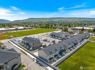 1075 Red Apple Rd #C10, Wenatchee, WA 98801