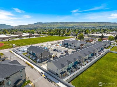 1075 Red Apple Road #C10, Wenatchee, WA, 98801