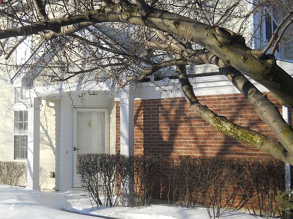 2nd image of 14 Meadow Ct