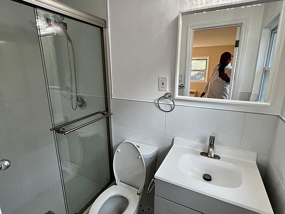 2nd image of 14909 85th Dr Floor 2