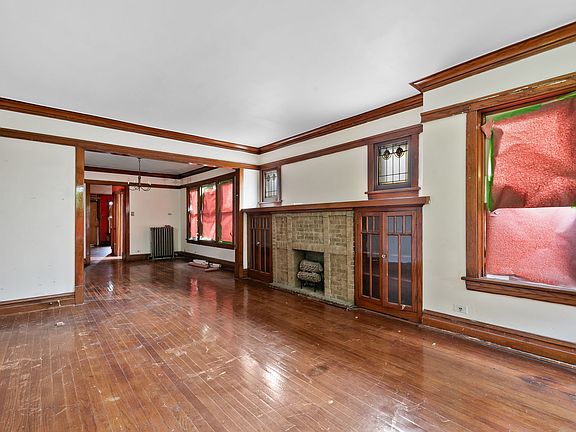 2nd image of 1005 N Leamington Ave