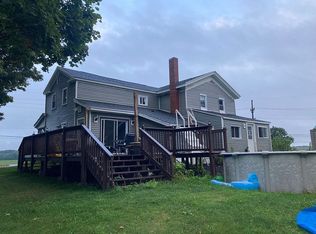 7027 E Lake Rd, Castile, NY 14427