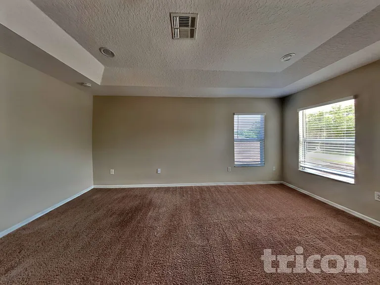 4667 Caverns Dr — Photo 6