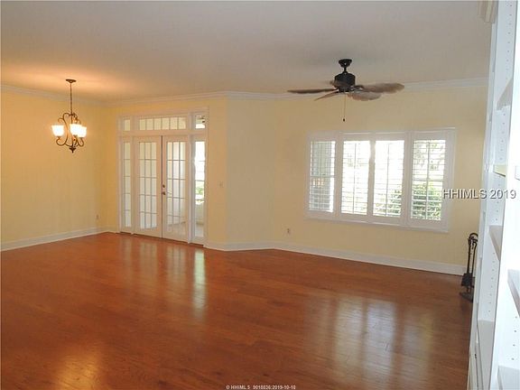 3rd image of 71 Spindle Ln #71