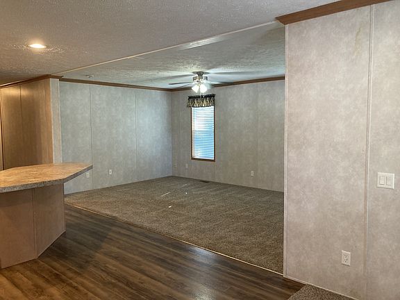 2nd image of 417 N 14th Pl #154