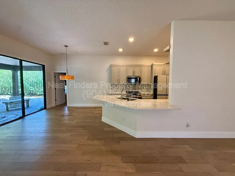 13658 Kayak Ct — Photo 9