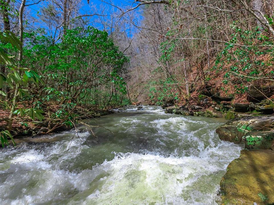 2nd image of Mountaintown Rd