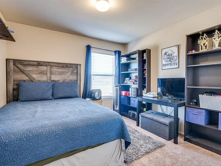 1606 Meadow Creek Dr — Photo 21