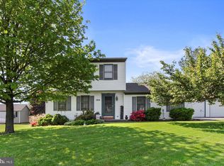 1954 Misty Dr, Mount Joy, PA 17552