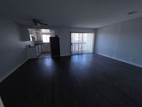 5th image of 11533 Freeman Ave APT B