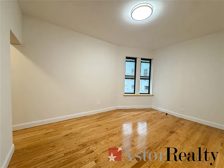 36-01 31st Ave #4 — Photo 13