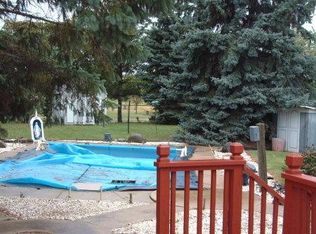 743 Mayhill Rd N, Maplewood, MN 55119