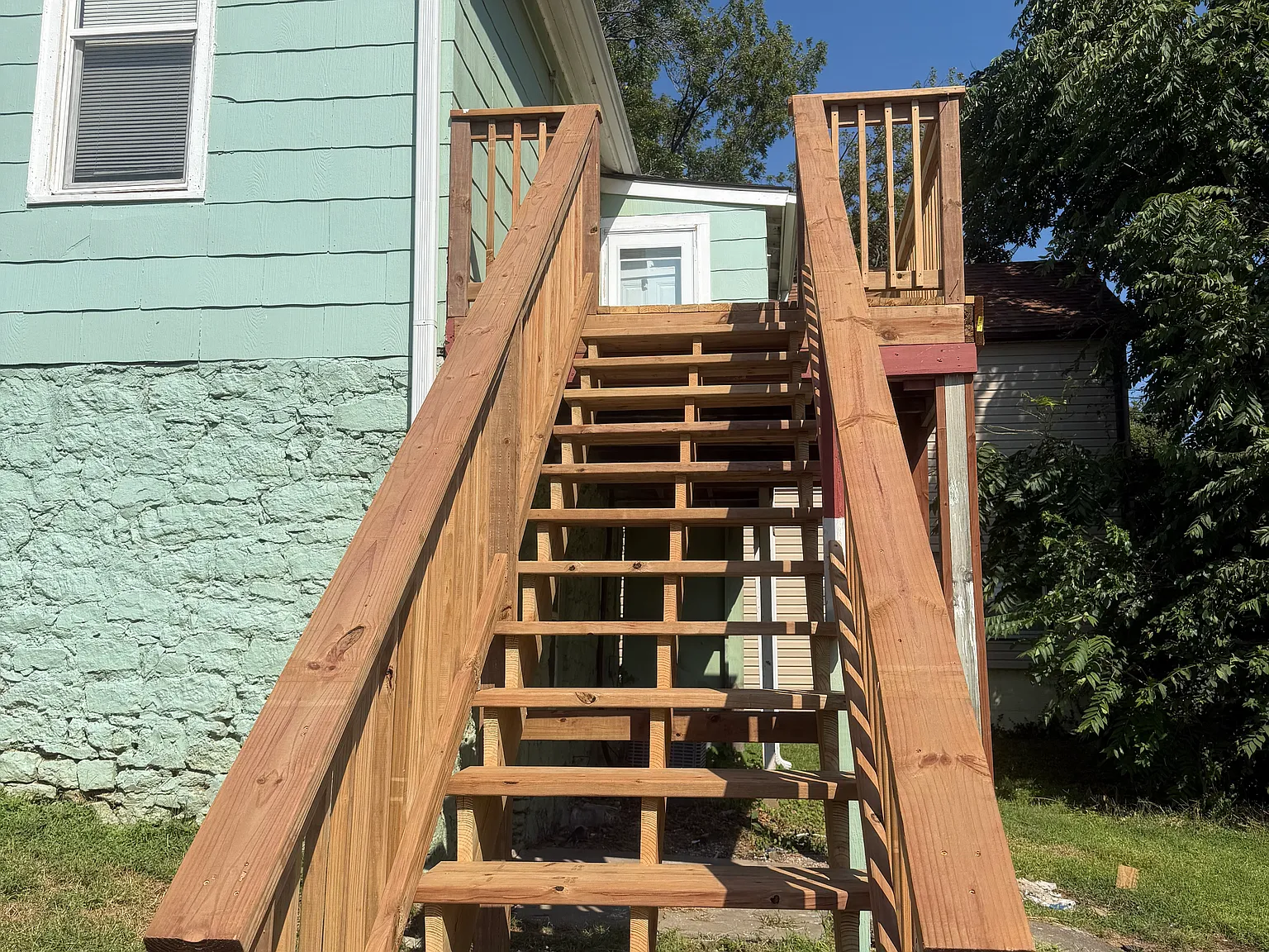 2 bed, 800 sqft, $1,050 — Photo 2