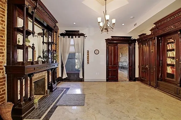 Rented by Nooklyn NYC LLC | media 34