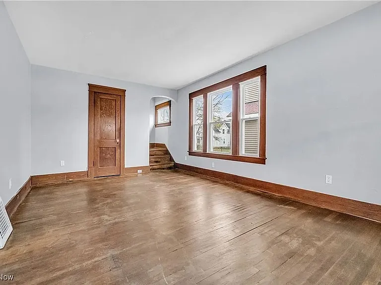 412 W 28th St — Photo 3