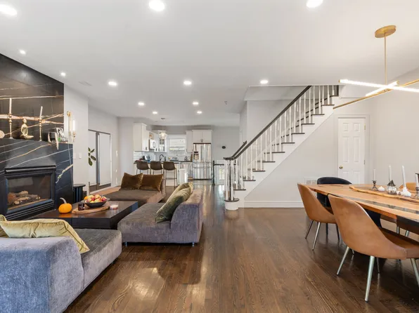 6 Mosely Avenue image 4 of 54