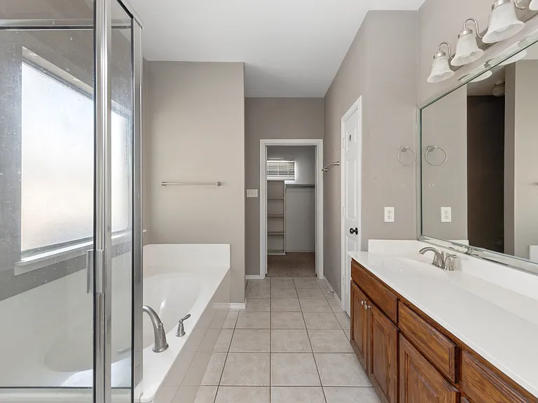 1808 Melton Dr — Photo 15