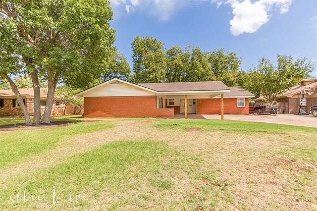 1st image of 2217 Crescent Dr