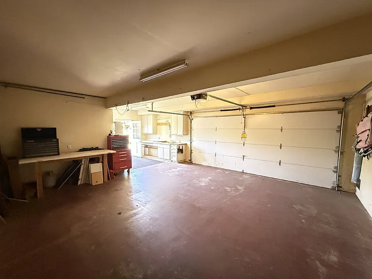 1401 Forest Ave — Photo 36