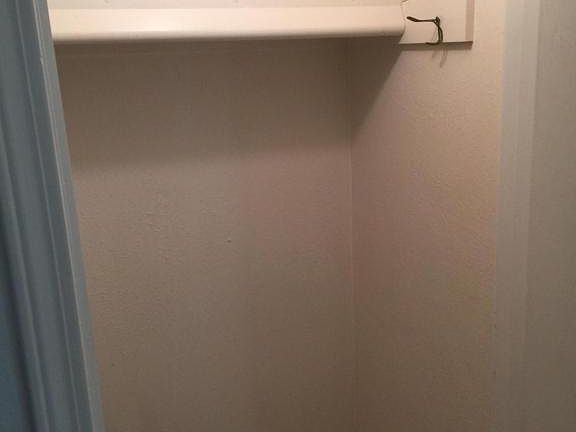 5th image of 500 Sandler Dr NE