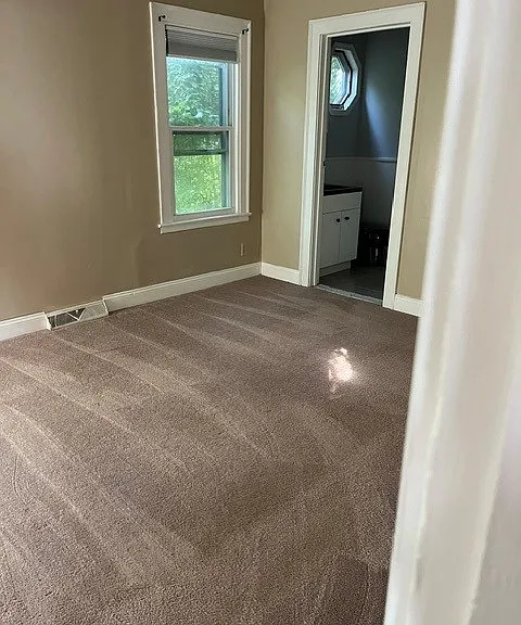 1218 Hammond Ave #1 — Photo 8