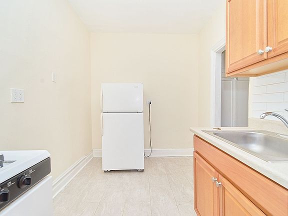 5th image of 221 E 16th St APT 3A