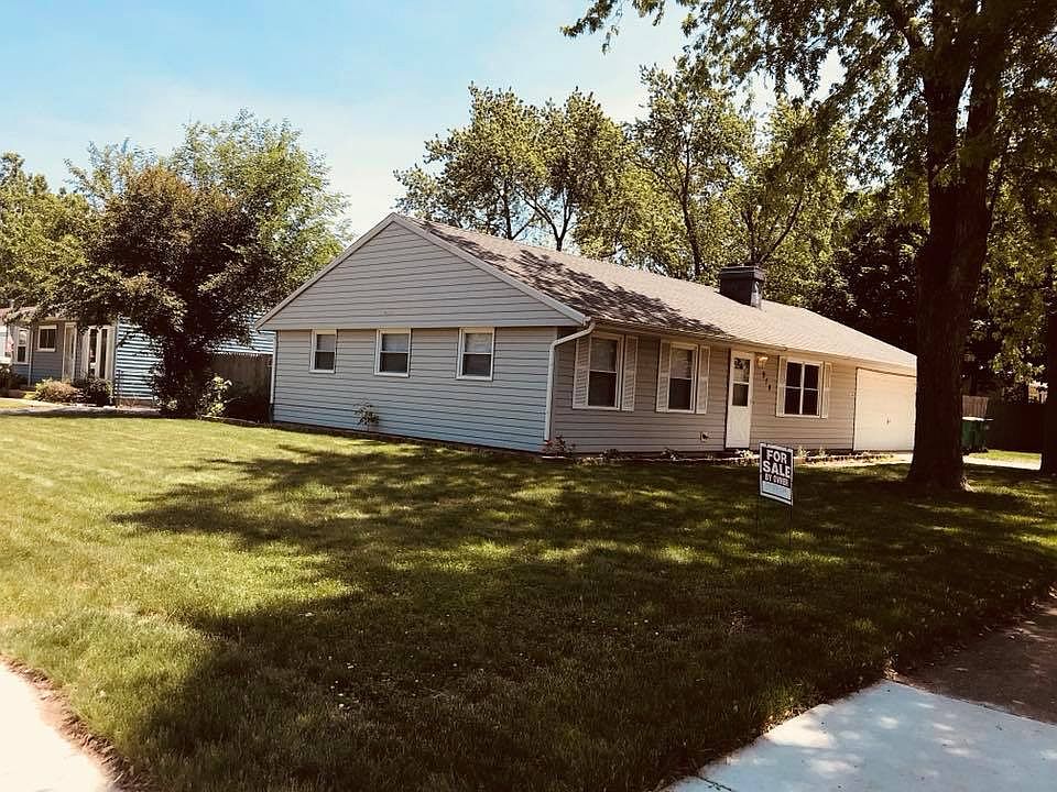 1st image of 914 Hollyberry Dr