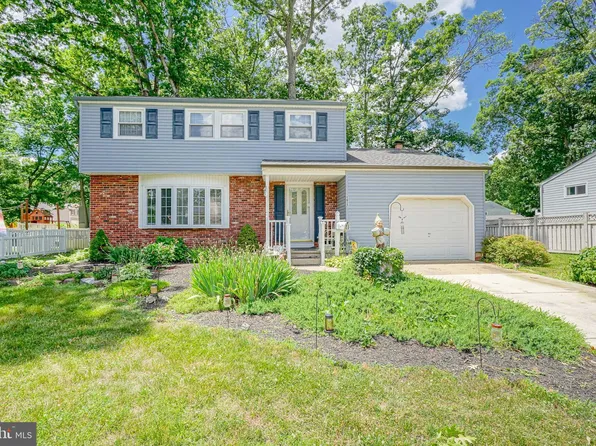 1617 Red Oak Rd, Williamstown, NJ 08094