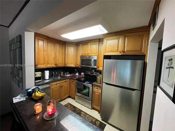 5570 NW 44th St APT 208A, Lauderhill, FL 33319