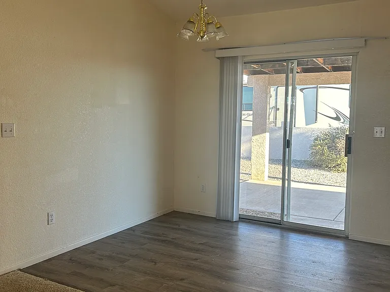 3720 Churchill Dr — Photo 5