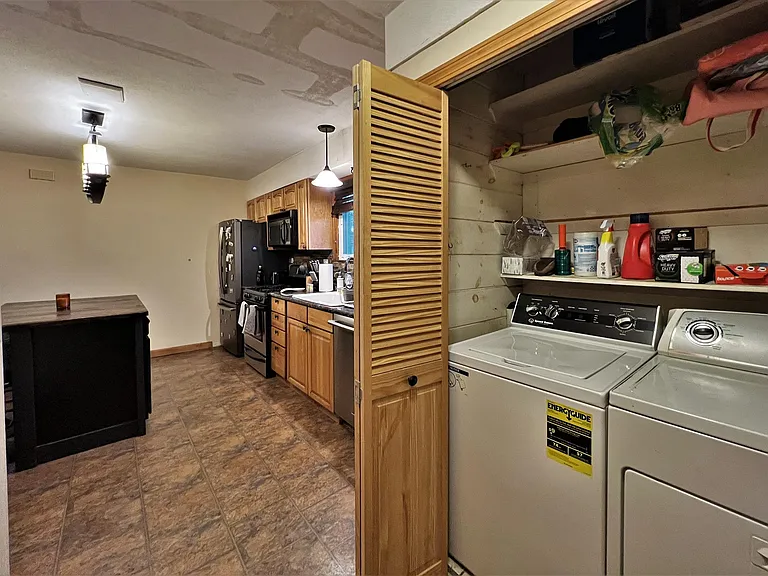 8 Winchester Ct — Photo 18