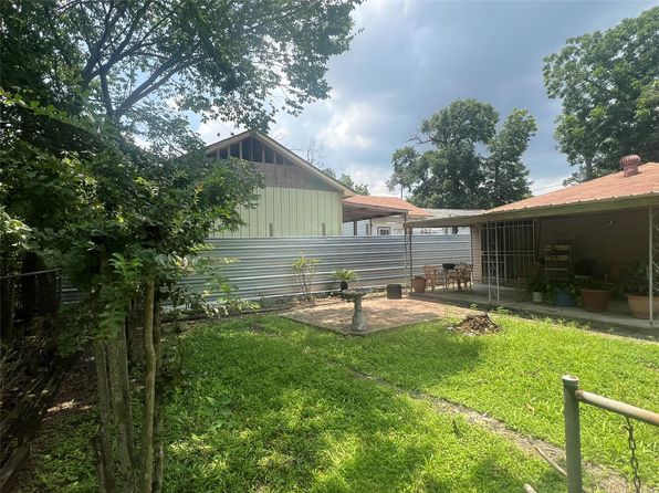 4300 Weaver Rd, Houston, TX 77016