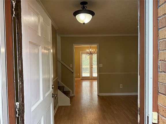 5th image of 7719 Glen Devon Rd