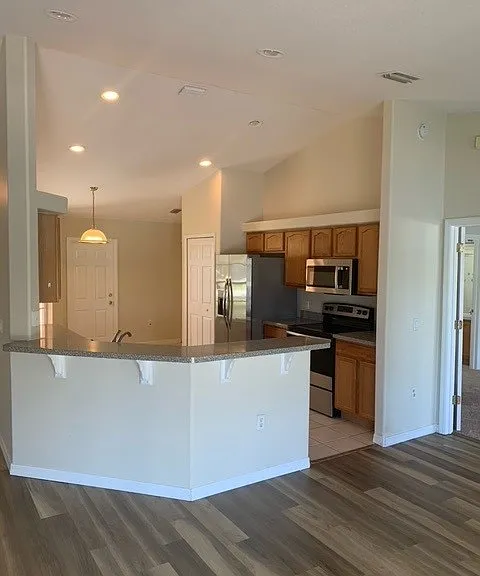 4861 Zion Dr — Photo 2