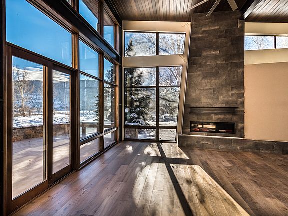 4th image of 40 Prairie Cir