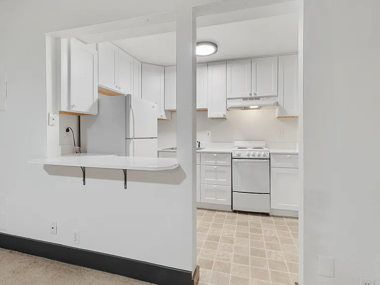 Lauriston Apartments — Photo 17