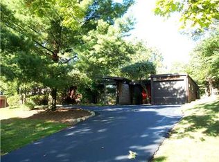 1241 Bending Rd, Ann Arbor, MI 48103