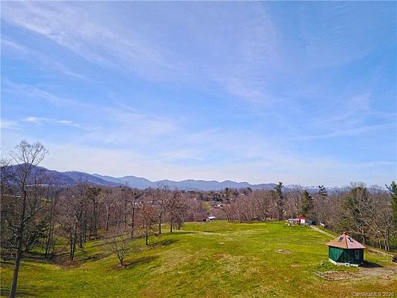 2nd image of 160 Dix Creek Chapel Rd