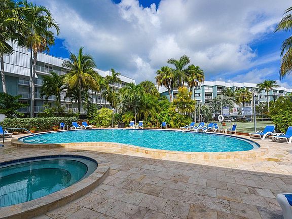 2nd image of 1901 S Roosevelt Blvd APT 308N