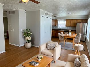 1108 Mazatlan Cir APT B, Colorado Springs, CO 80910