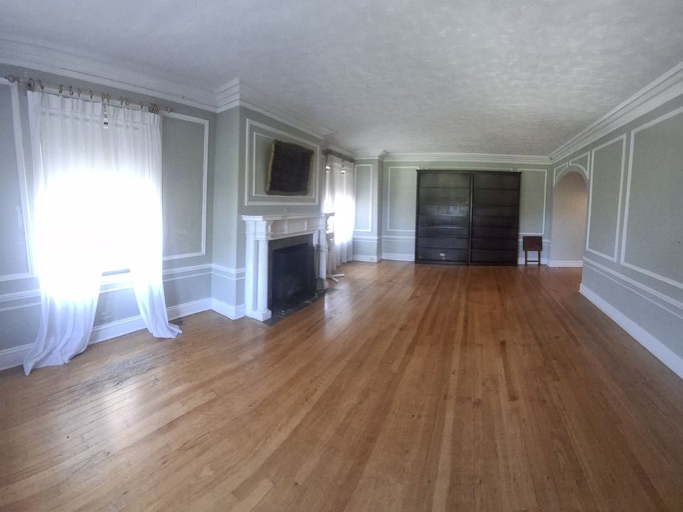 1st image of 6700 S Crandon Ave APT 3A
