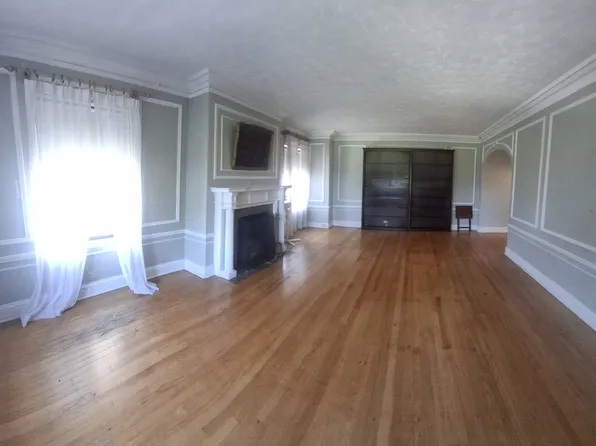 6700 S Crandon Ave APT 3A, Chicago, IL 60649