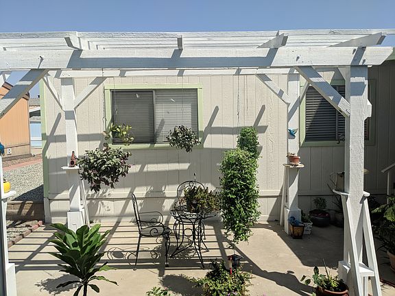 3rd image of 1456 E Philadelphia Ave #146
