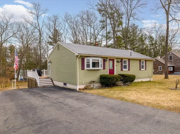 136 Vista Ln, Southbridge, MA 01550