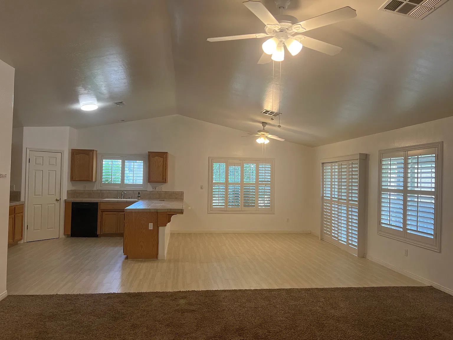 3 bed, 1586 sqft, $2,495 — Photo 1