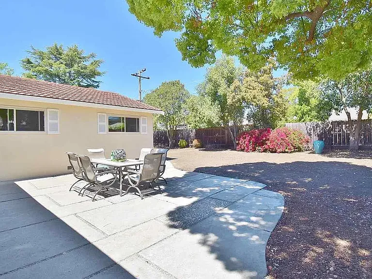 4325 Satinwood Dr — Photo 23