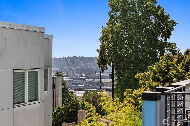 3rd image of 1539 14th Avenue S #B